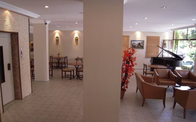 Kleopatra Carina Hotel