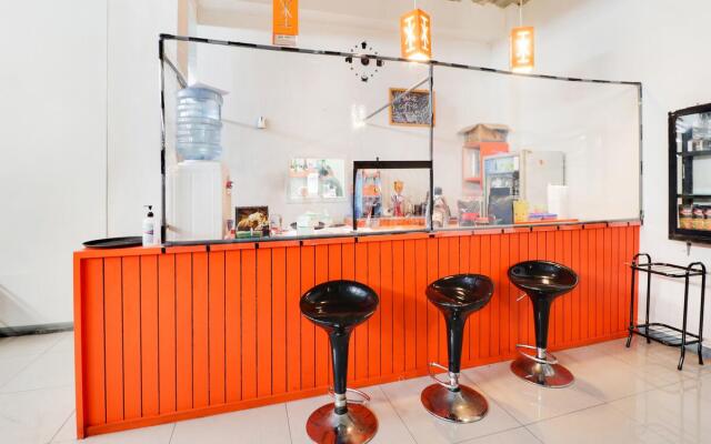 Capital O 3952 Hotel C 18 Cibaduyut