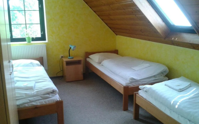 Pension No 30 And Restaurant In Chaloupky