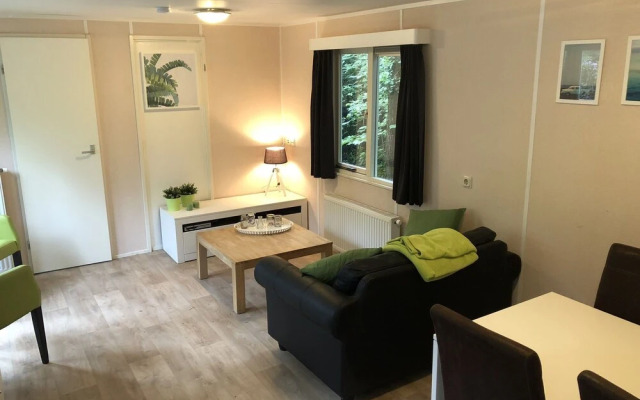 Nice Chalet With Garden, in the Antwerp Kempen