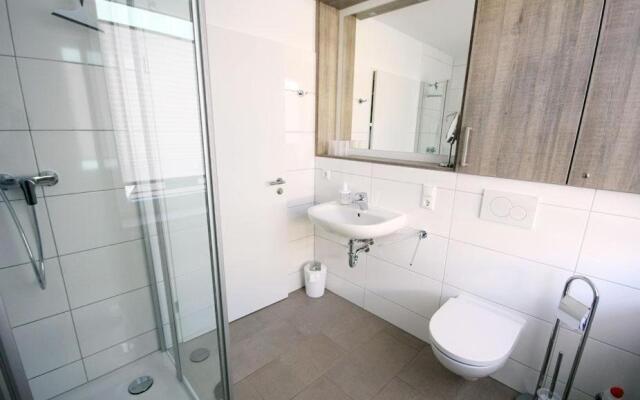 Grosse-Ferienwohnung-3-mit-Meerblick-und-Strandkorb-im-Haus-Seeluft-Duhnen