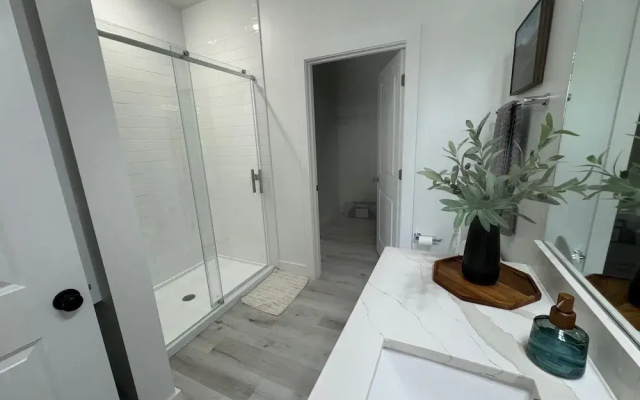 Handsboro Pointe Condo & Suites