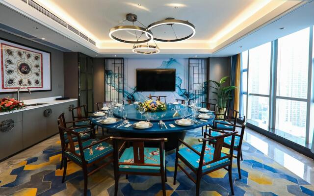 Modern Classic Hotel