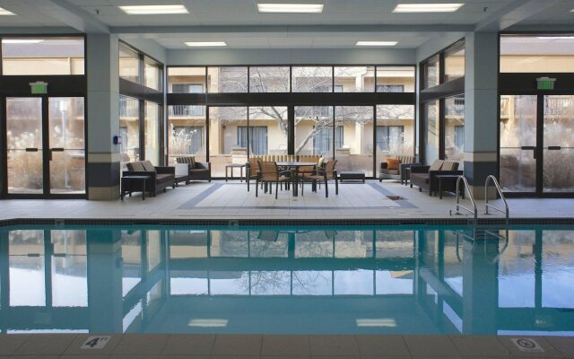 Courtyard by Marriott Rockford