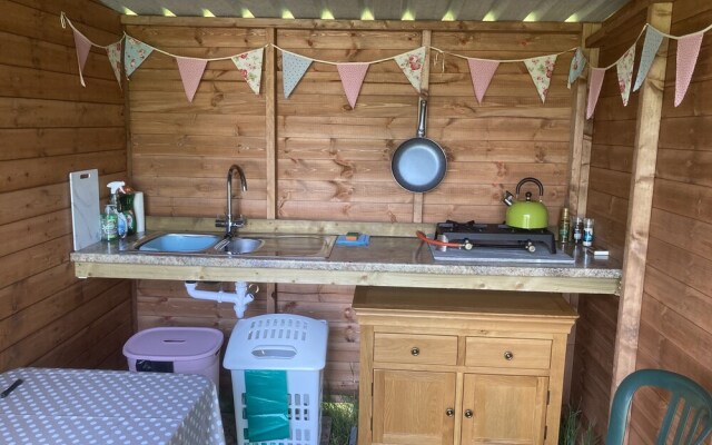 Glamping at The Homestead - Ensuite Bell Tent - Campsite
