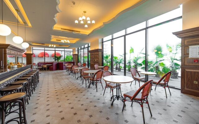 Voco Monaco Dubai by IHG Adults Only Hotel