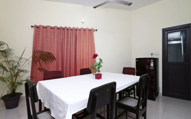 OYO 14811 Hotel Royal Monarch