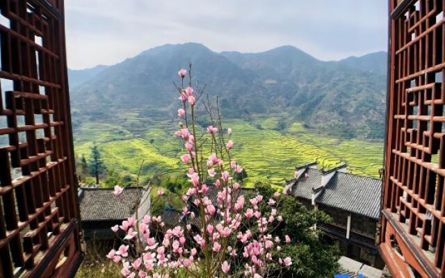 Wuyuan Alley to Homestay (Guling Scenic Area)