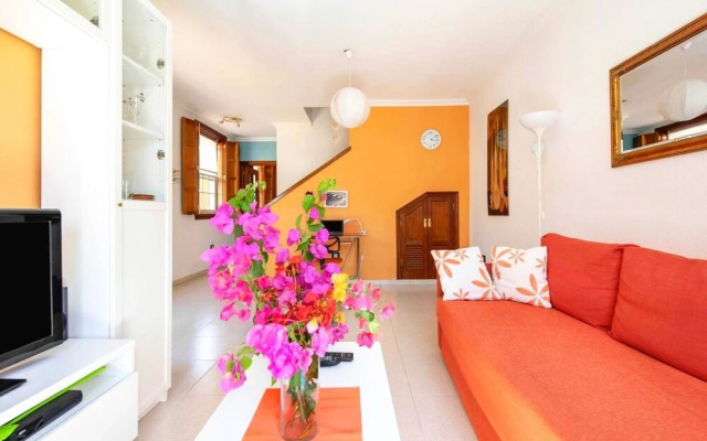 Remarkable 2-bed House in Arona