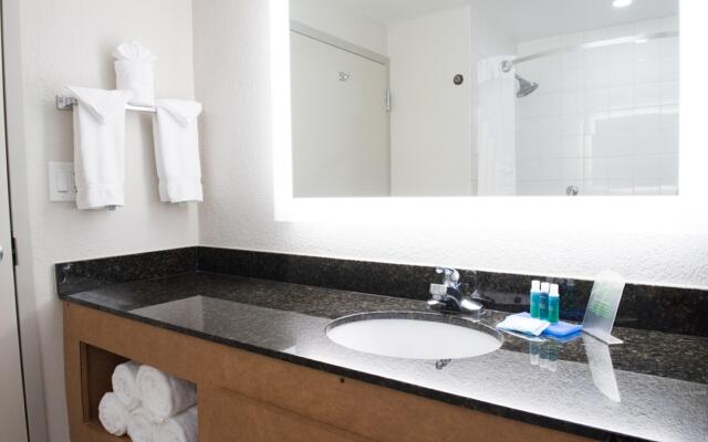 Holiday Inn Express Moss Point by IHG