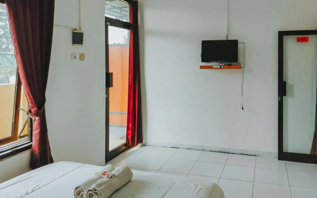 OYO 3895 D'Luck Homestay