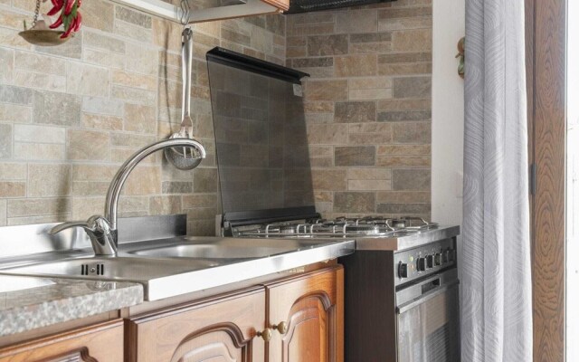 Pleasant Apartment in Muraversa With Terrace