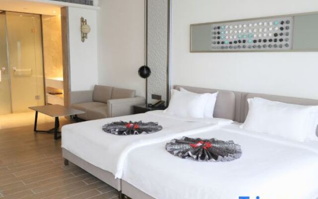 Rock Platinum Sea View Hotel