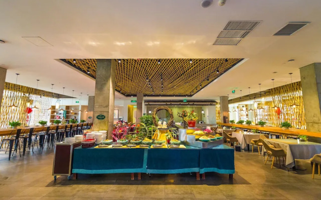 Fengxiang hot spring Hotel