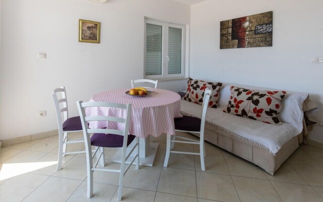 Awesome Apartment in Klek With Wifi and 2 Bedrooms