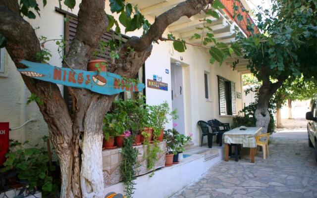 Nikos House