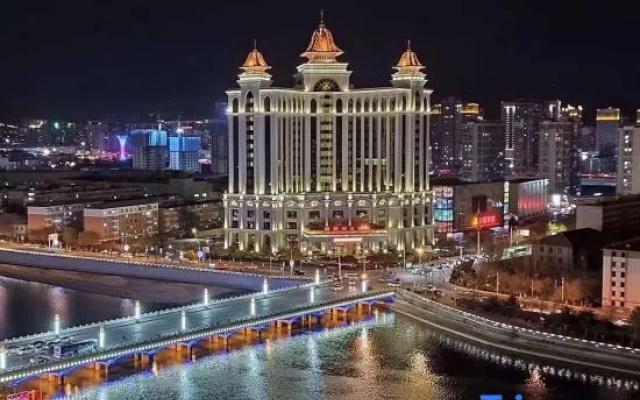 Venice Hotel International