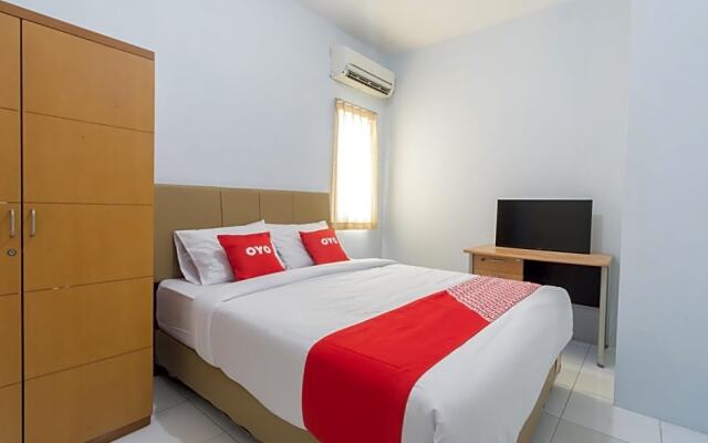 OYO 2110 Rotterdam Guest House