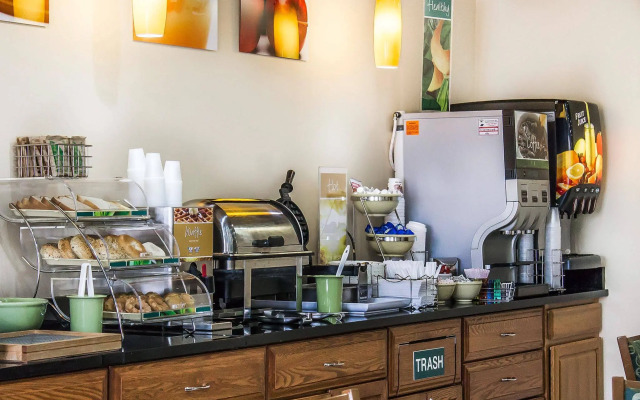 Quality Inn Manitowoc