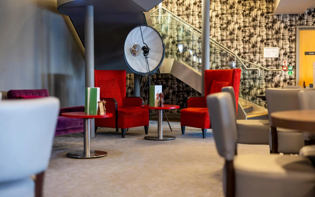 Holiday Inn Manchester-Media City UK by IHG
