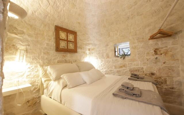 TD Trulli di Carole Renovated Trulli With Pool