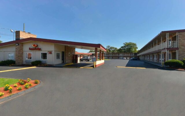 Economy Inn