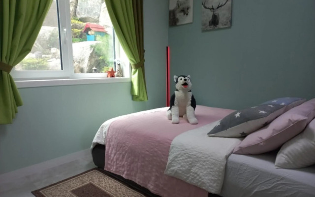 Goseong Rozelle Pension