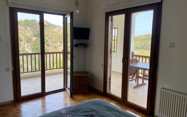 "villa She Ruz "