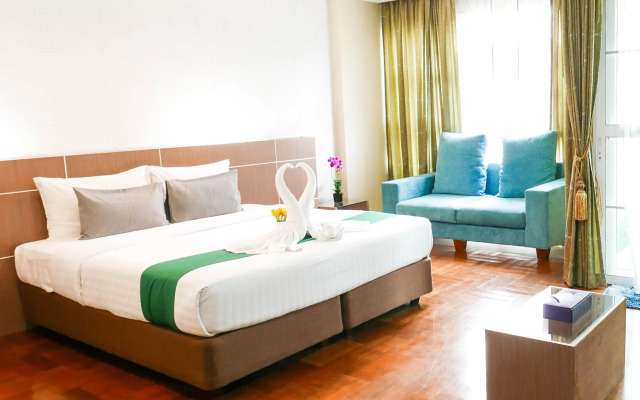 D Box Hostel