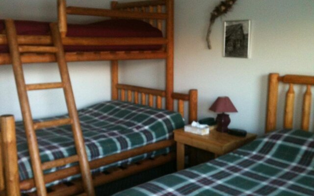 Bear's Claw Lodge