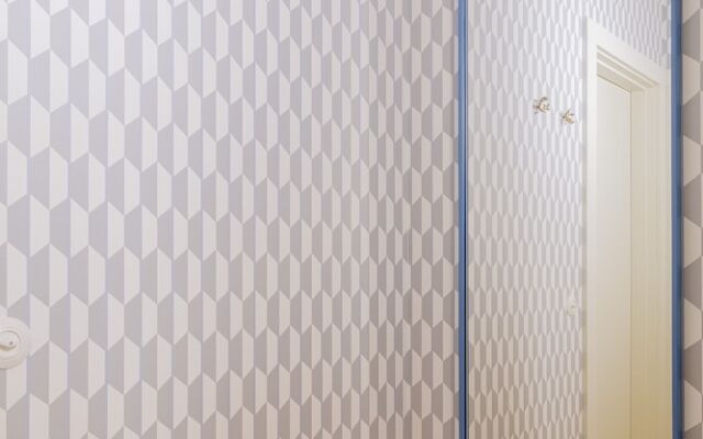 BOUTIQUE Rentals Flores Plaza