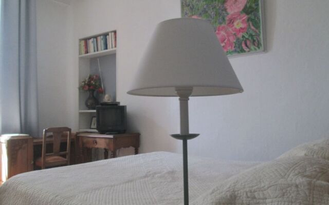 Guest House Yuccas& Tilleuls