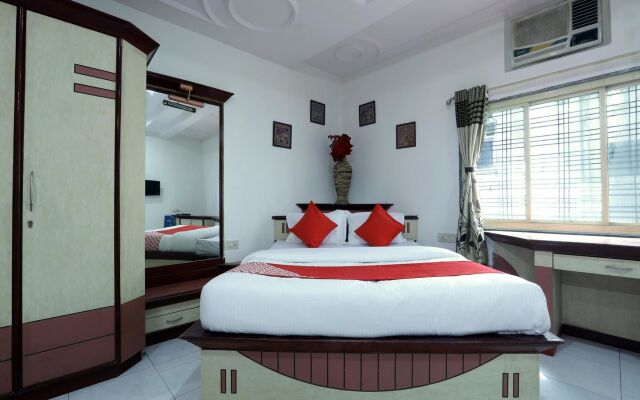 OYO Flagship 12049 Hotel Ravi Kiran Executive
