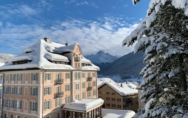 Hotel Engiadina