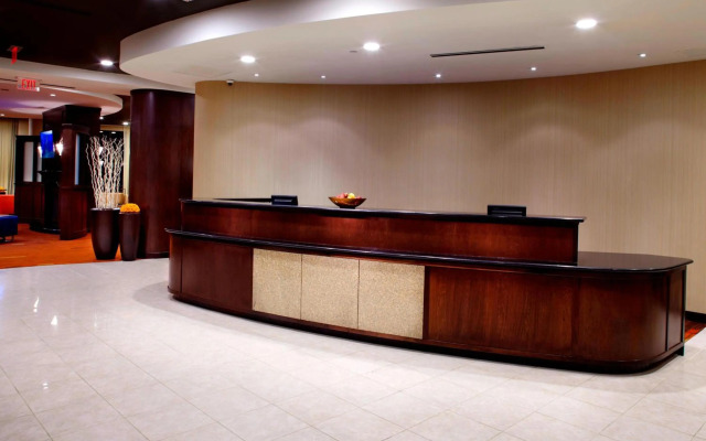 Courtyard by Marriott Pittsburgh West Homestead/Waterfront