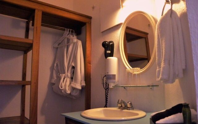 Hotel Ocean Breeze