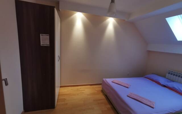 Infinity Boutique Hostel - Adults Only