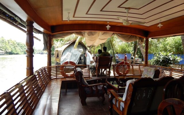 Backwater Retreat - Honeymoon House