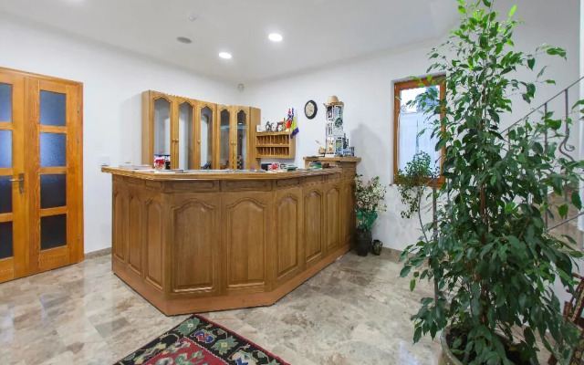 Hotel Almira