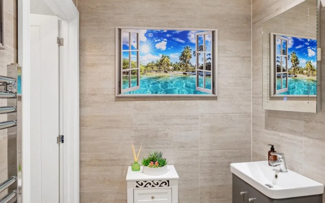 Luxury Leicester Apartment Retreat