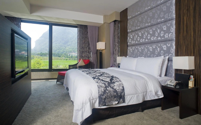 Tai Yi Red Maple Resort