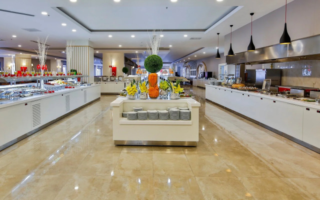 Calido Maris Hotel