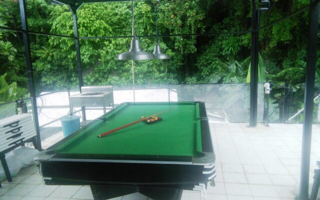 Western Highway Lodge