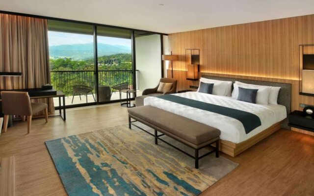 Royal Tulip Gunung Geulis Resort and Golf
