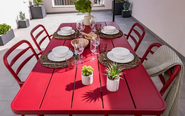 R32 Boutique Apartments