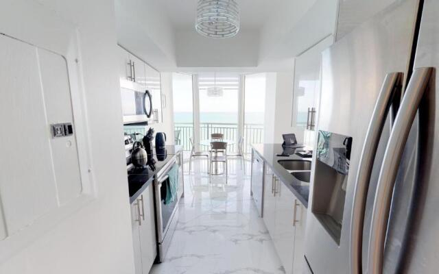 Oceanview Apartments in Sunny Isles