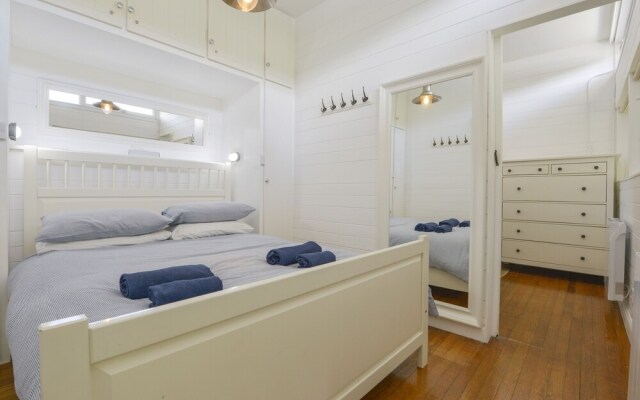 2 Brook Cottages