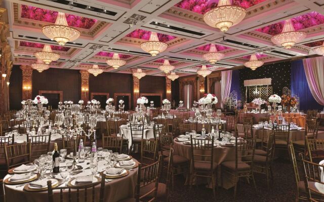 Radisson Hotel Toronto Airport West