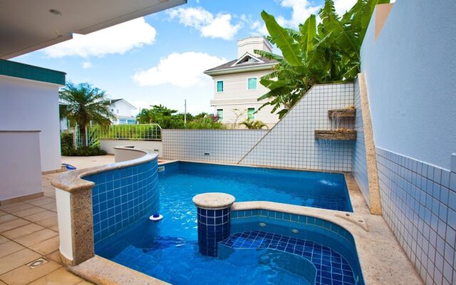 FL003 3 Bedroom Apartment By Senstay