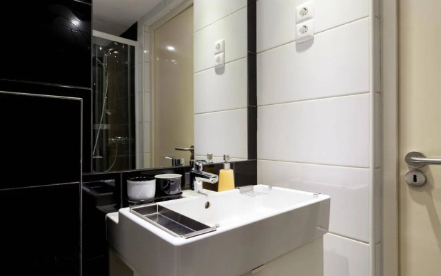 Kadar Apartments